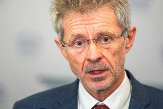 Jedu dělat hodnotovou pragmatickou politiku, řekl Miloš Vystrčil před odletem na Tchaj-wan